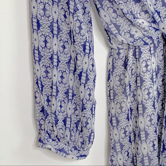 Honey and Rosie Romper Blue Periwinkle Surplice Long Sleeve Romper Small - Picture 9 of 14